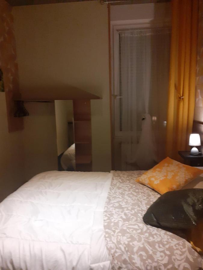 Hotel Le Kamelia Salles  Eksteriør bilde