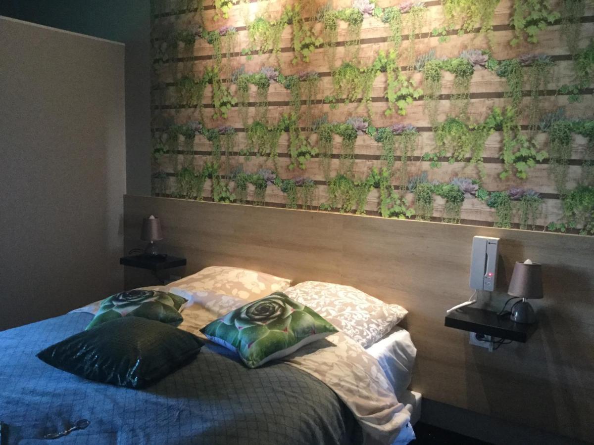 Hotel Le Kamelia Salles  Eksteriør bilde