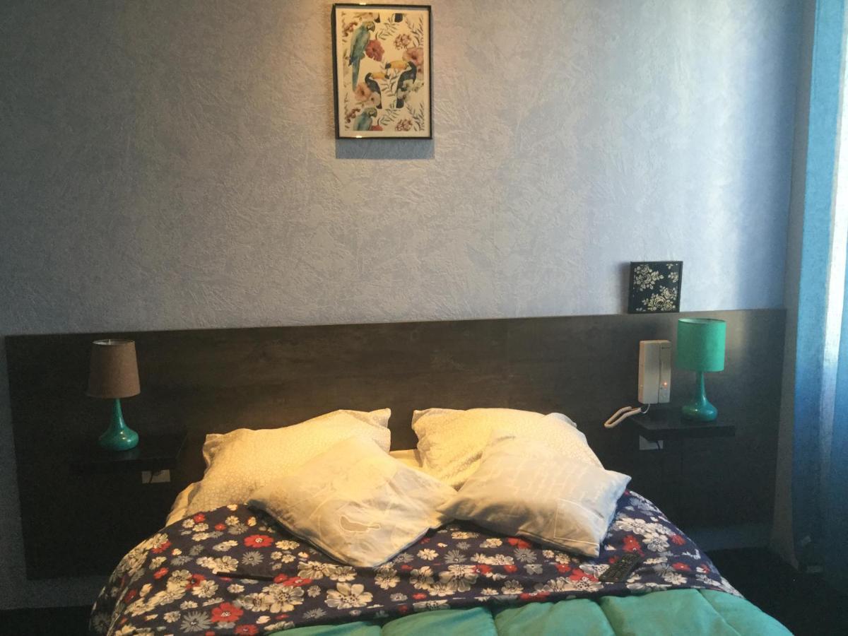 Hotel Le Kamelia Salles  Eksteriør bilde