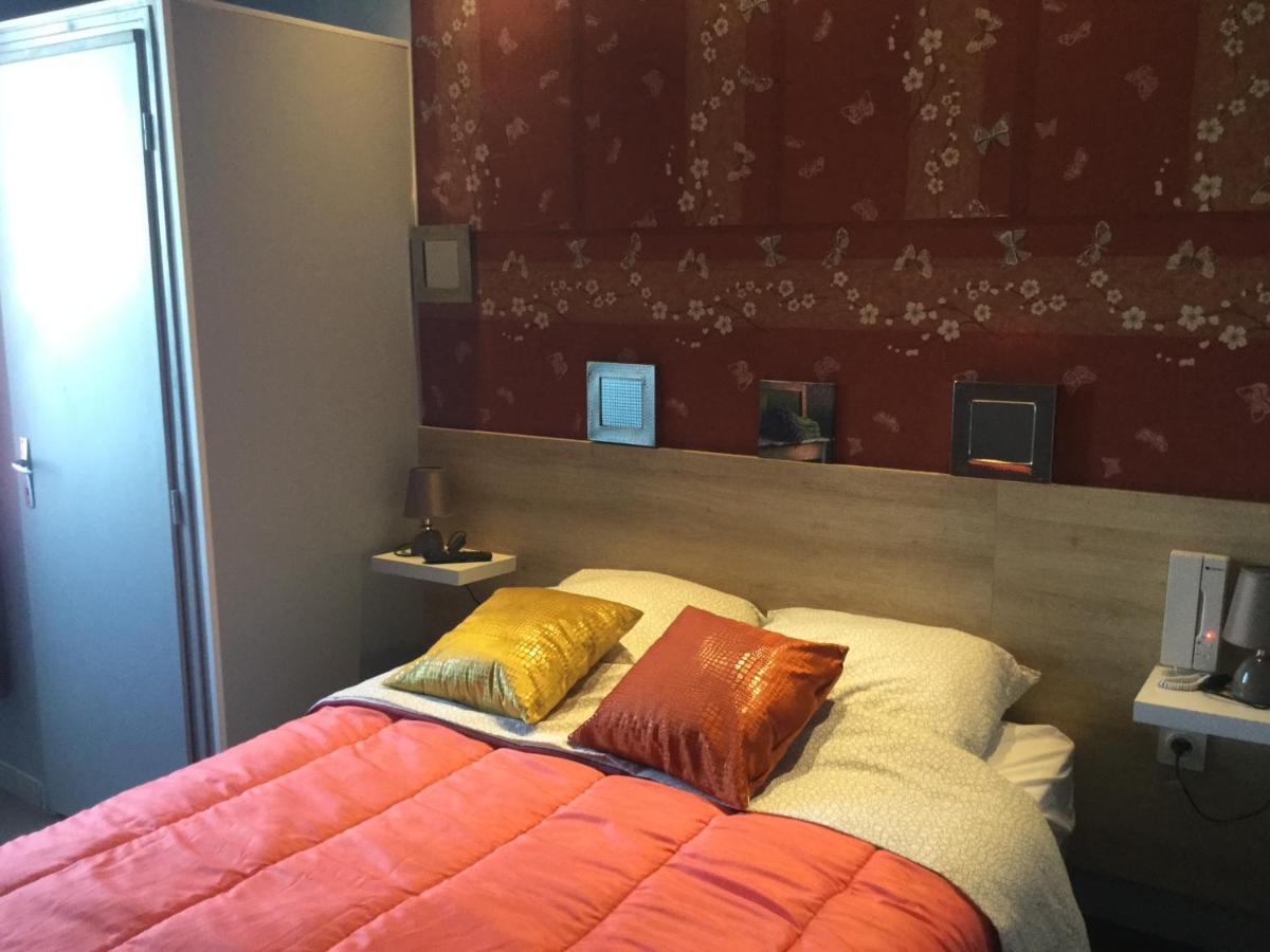 Hotel Le Kamelia Salles  Eksteriør bilde